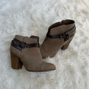 Carlos by Carlos Santana Brown Suede Bootie with Chunky Heel Size No Scuffs!
